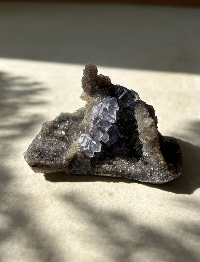 Calcedonio nero con Fluorite Blu